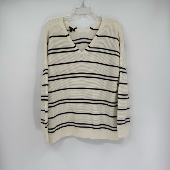Talbots Women’s Size XL Cream Black Stripe Pullover Long Sleeve Tunic Sweater - Picture 11 of 11